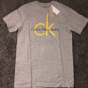 Calvin Klein T Shirt